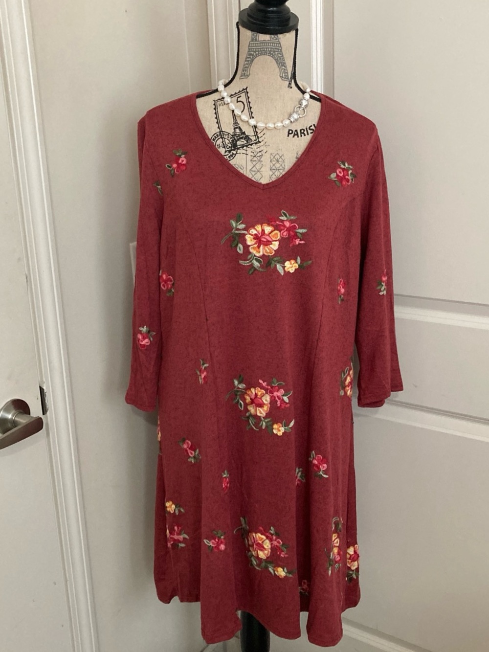 Women’s Burgundy Embroidered Floral V-Neck Midi Dress